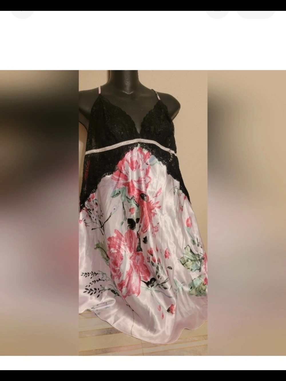 Secret Treasures Pink Floral Women's Sleepwear Top